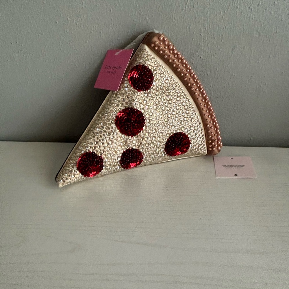 kate spade 3D pizza crossbody